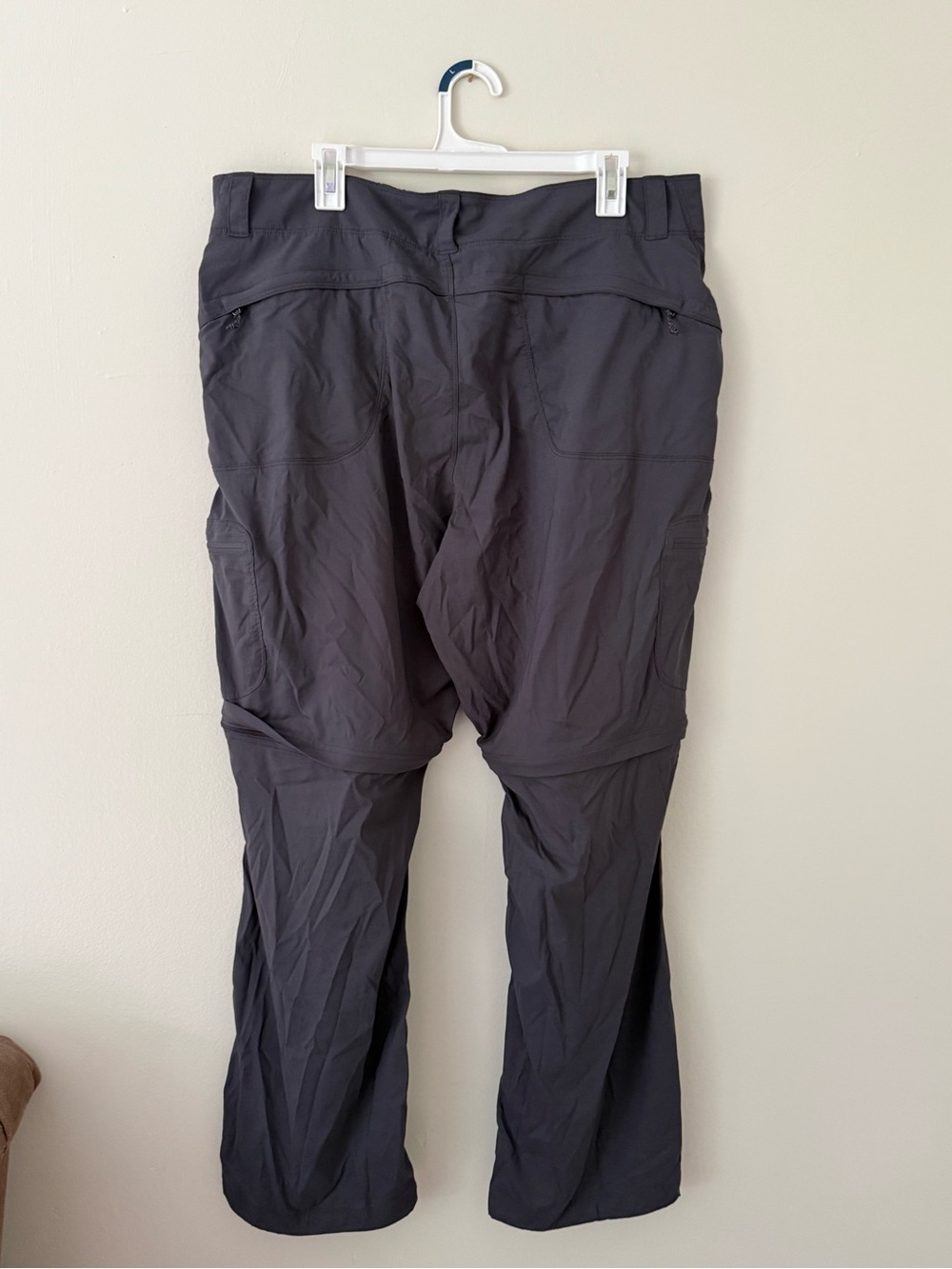 L.L. Bean Women’s Zip-Off Gray Hiking Vista Camp Pants Size 18 - Picture 4 of 8